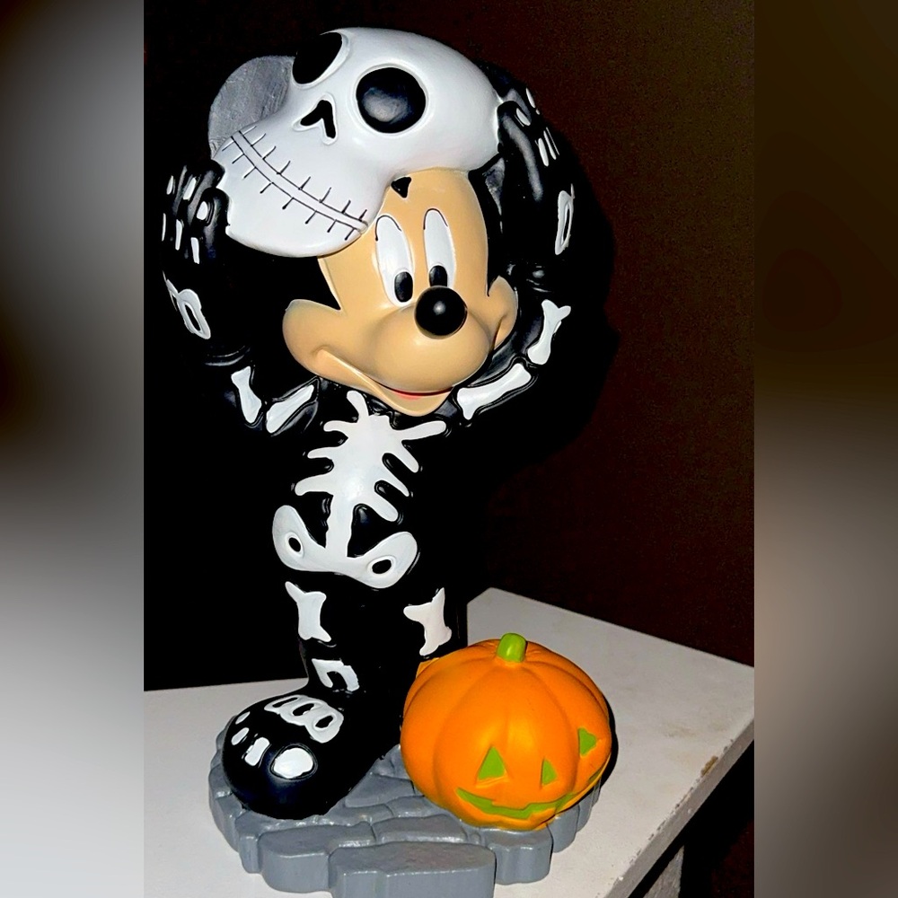 Disney Halloween MICKEY MOUSE SKELETON COSTUME with Pumpkin Statue Figure NEW